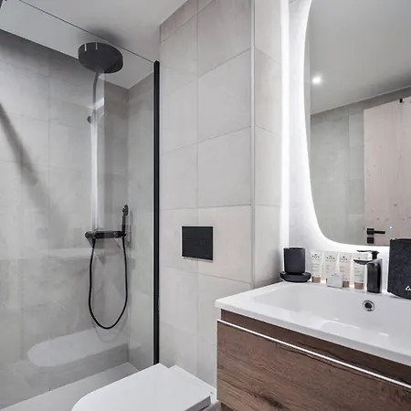 Le Praz: 36m², 2 Adultes + 2 Enfants, Wifi, Parking - Fr-1-568-56 Courchevel